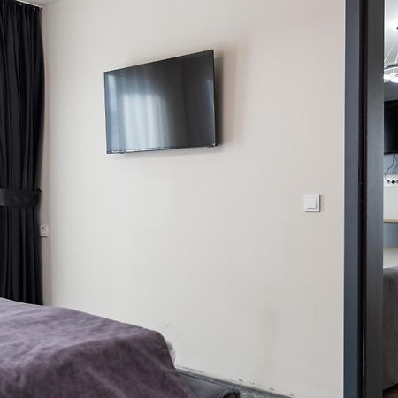 Vetus Hotel พริสตีนา ภายนอก รูปภาพ