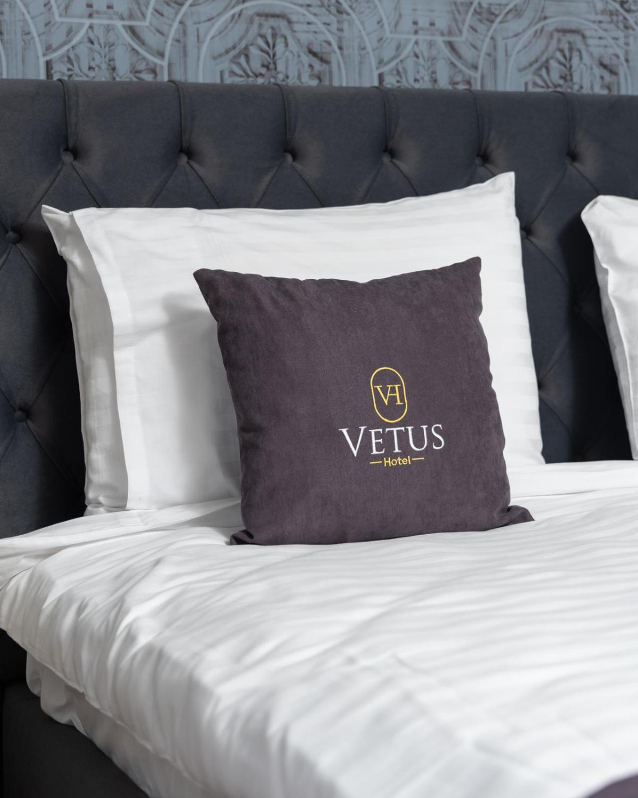 Vetus Hotel พริสตีนา ภายนอก รูปภาพ